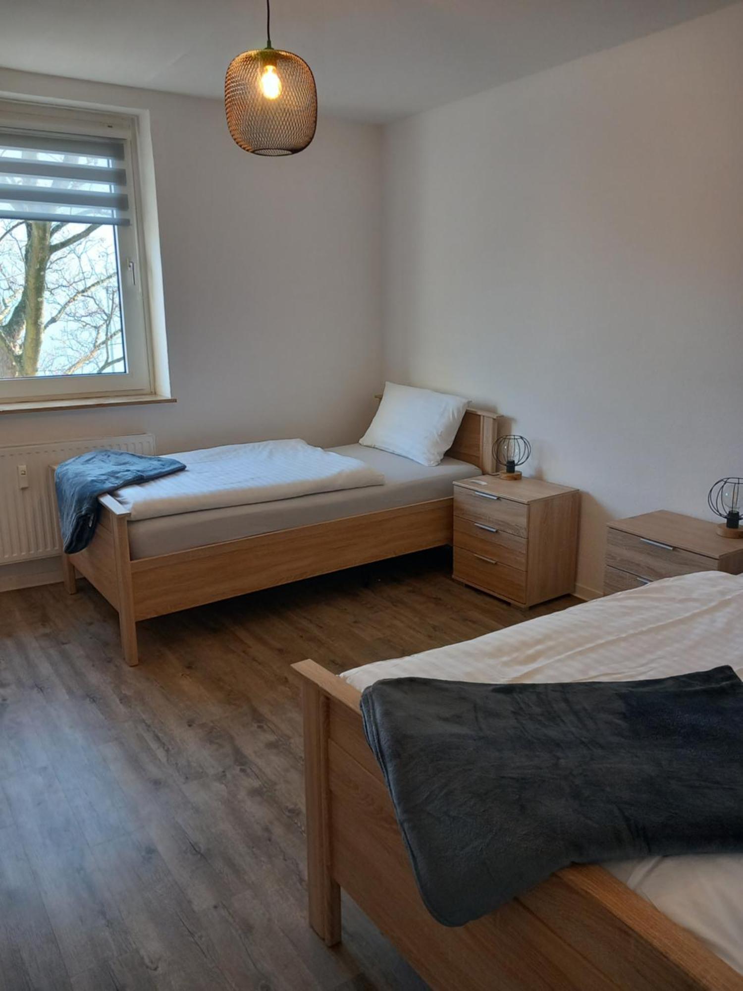 City Apartment Duisburg 1#Netflix &Wlan &Kingsize Bett &Kaffee Maschine & Central & 500M Innenhafen & 2 Min U Bahn Exterior foto